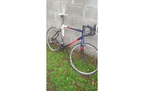 A VENDRE VELO DE CYCLO CROSS